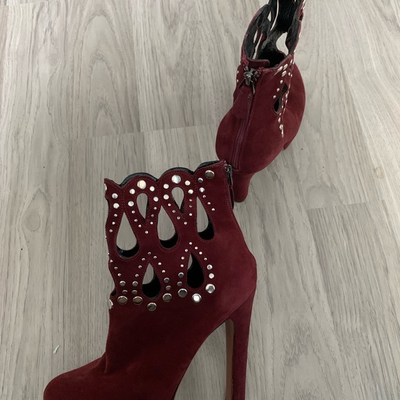 Alaia burgundy suede studded grommet rivet cutout - Picture 6 of 8